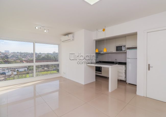 Apartamento com 79m², 3 quartos, 1 suíte, 2 vagas, no bairro Passo da Areia em Porto Alegre