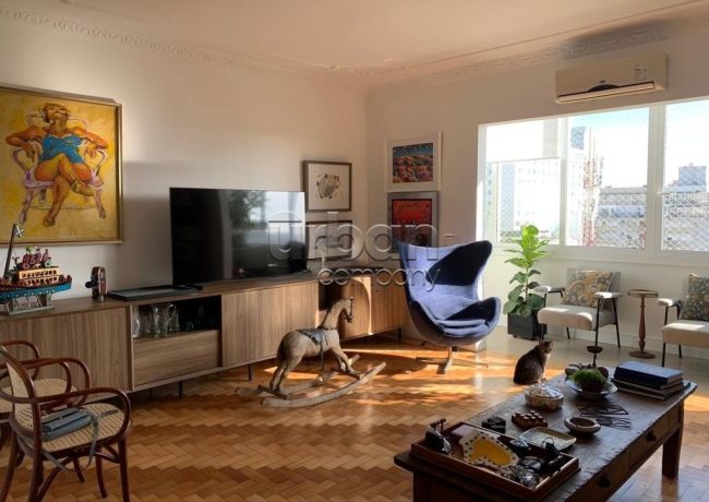 Apartamento com 180m², 3 quartos, 1 suíte, 1 vaga, no bairro Independência em Porto Alegre