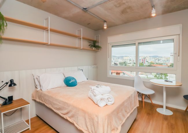 Loft com 26m², 1 quarto, no bairro Santa Cecília em Porto Alegre