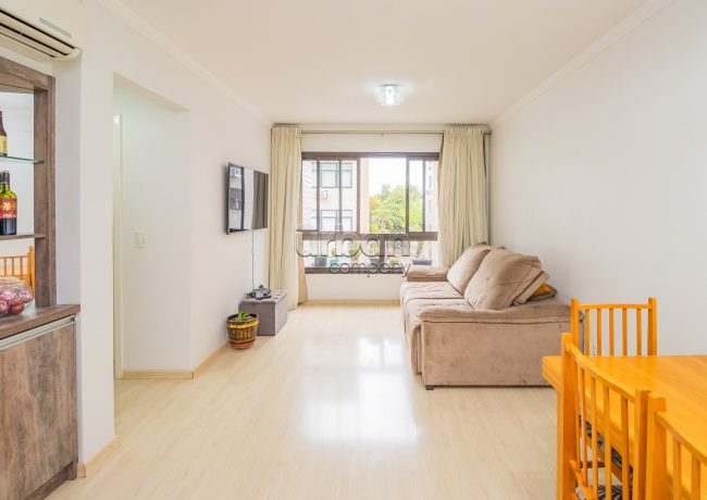 Apartamento com 66m², 2 quartos, 1 suíte, 1 vaga, no bairro Passo da Areia em Porto Alegre