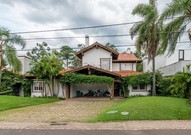 Casa em Condomínio com 321m², 4 quartos, 4 suítes, 6 vagas, no bairro Belém Novo em Porto Alegre