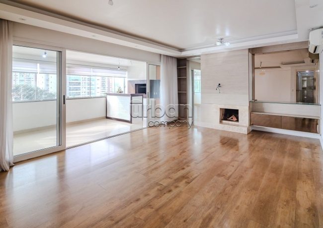 Apartamento com 162m², 3 quartos, 3 suítes, 2 vagas, no bairro Central Parque em Porto Alegre