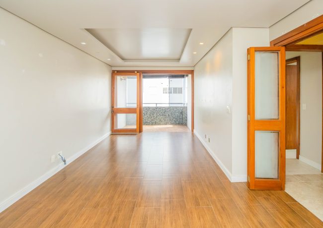 Apartamento com 101m², 2 quartos, 1 suíte, 1 vaga, no bairro Petrópolis em Porto Alegre