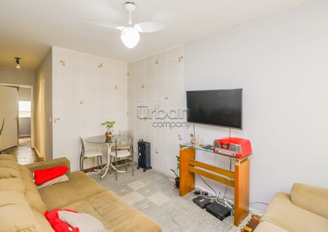 Apartamento com 70m², 2 quartos, 1 suíte, 1 vaga, no bairro Mont Serrat em Porto Alegre