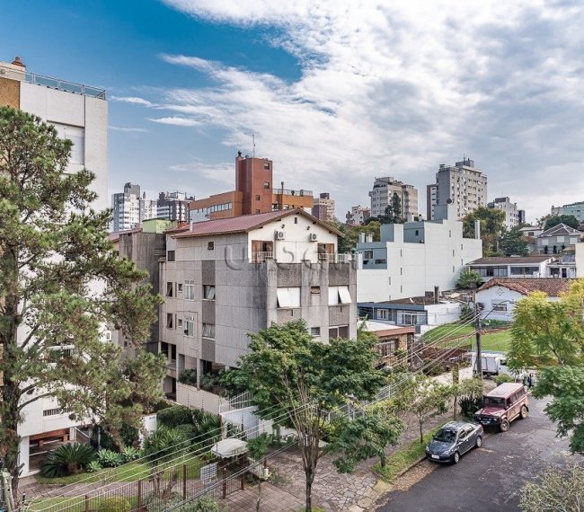 Apartamento com 83m², 2 quartos, 1 suíte, 2 vagas, no bairro Jardim Botânico em Porto Alegre