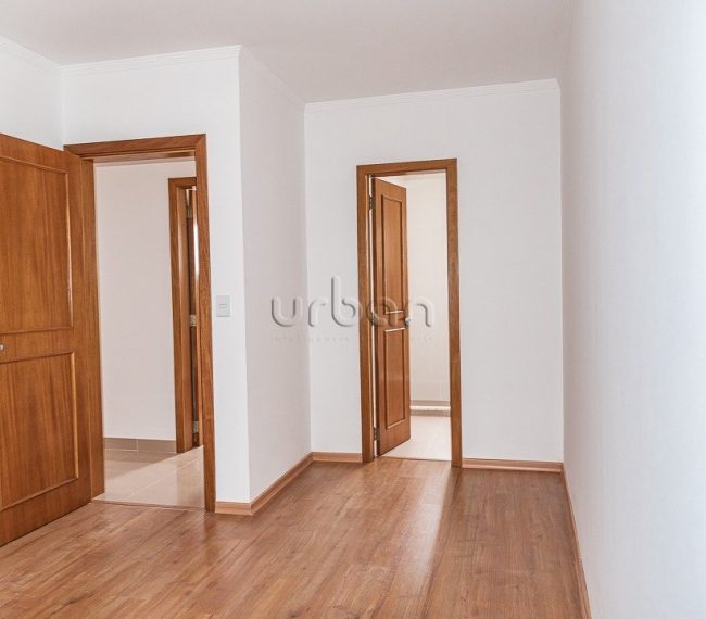 Apartamento com 83m², 2 quartos, 1 suíte, 2 vagas, no bairro Jardim Botânico em Porto Alegre