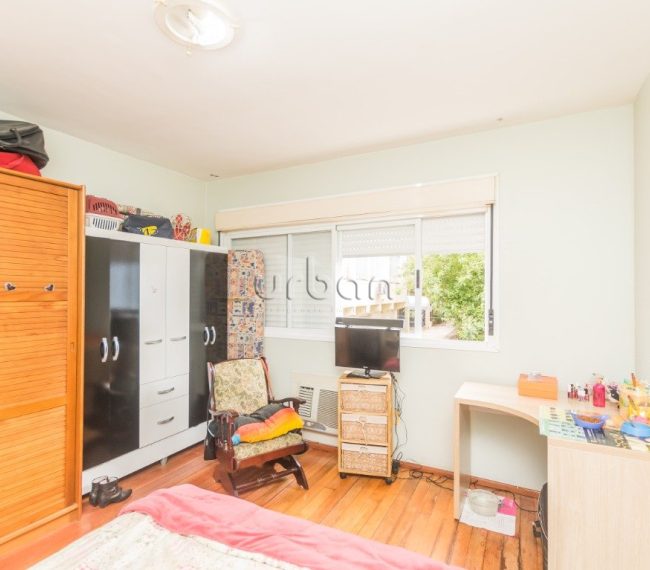 Apartamento com 117m², 3 quartos, 1 suíte, 1 vaga, no bairro Vila Ipiranga em Porto Alegre