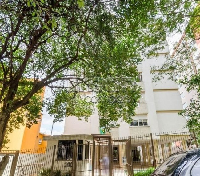 Apartamento com 130m², 3 quartos, 1 suíte, 1 vaga, no bairro Independência em Porto Alegre