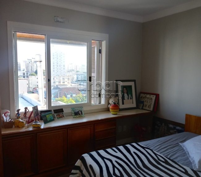 Apartamento com 105m², 3 quartos, 1 suíte, 1 vaga, no bairro Rio Branco em Porto Alegre