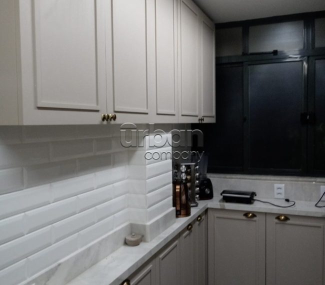 Apartamento com 105m², 3 quartos, 1 suíte, 1 vaga, no bairro Rio Branco em Porto Alegre