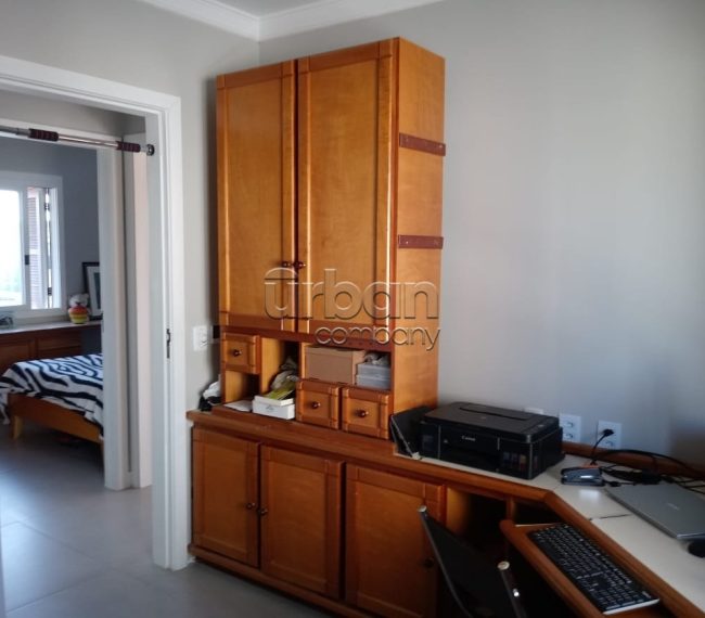 Apartamento com 105m², 3 quartos, 1 suíte, 1 vaga, no bairro Rio Branco em Porto Alegre