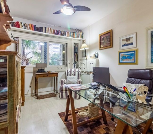 Apartamento Garden com 304m², 3 quartos, 1 suíte, 2 vagas, no bairro Bela Vista em Porto Alegre