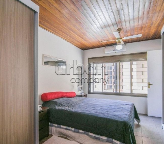 Casa com 180m², 4 quartos, 1 suíte, 3 vagas, no bairro Jardim Botânico em Porto Alegre