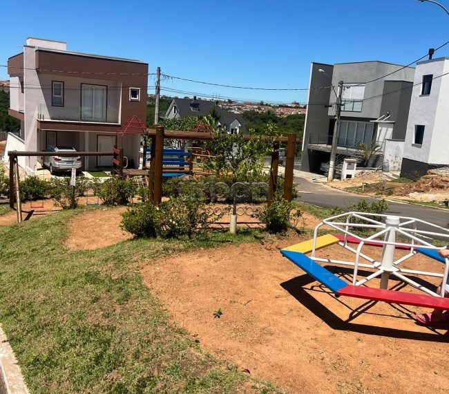 Terreno com 150m², no bairro Verdes Campos em Porto Alegre