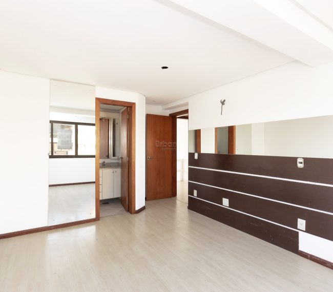 Apartamento Duplex com 130m², 3 quartos, 1 suíte, 3 vagas, no bairro Bela Vista em Porto Alegre