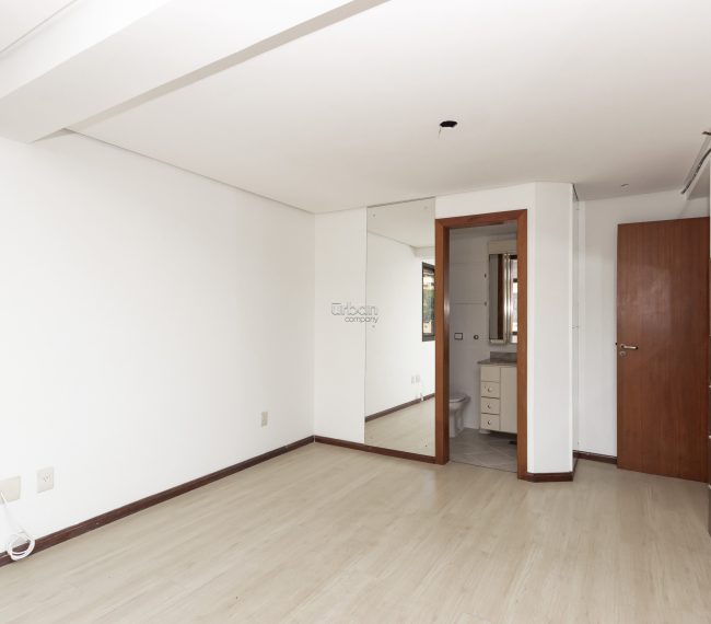 Apartamento Duplex com 130m², 3 quartos, 1 suíte, 3 vagas, no bairro Bela Vista em Porto Alegre