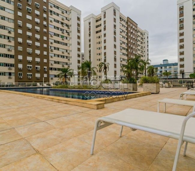 Apartamento com 57m², 2 quartos, 1 vaga, no bairro Passo da Areia em Porto Alegre