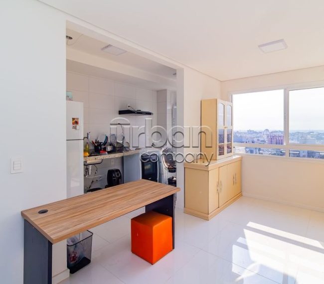 Apartamento com 56m², 2 quartos, 1 suíte, 1 vaga, no bairro Passo D'areia em Porto Alegre