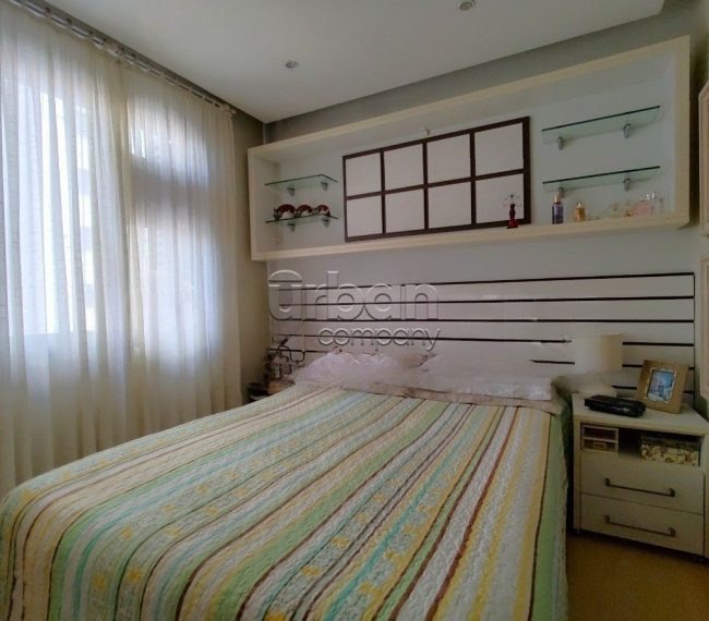 Apartamento com 70m², 3 quartos, 1 vaga, no bairro Cristo Redentor em Porto Alegre