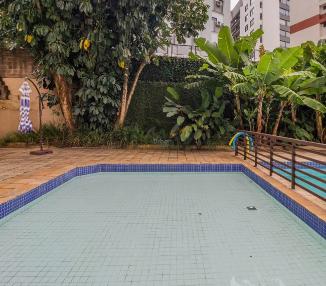 Apartamento com 120m², 3 quartos, 1 suíte, 2 vagas, no bairro Petropolis em Porto Alegre