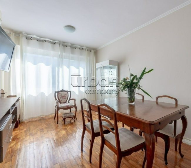 Apartamento com 74m², 2 quartos, 1 suíte, 1 vaga, no bairro Jardim do Salso em Porto Alegre