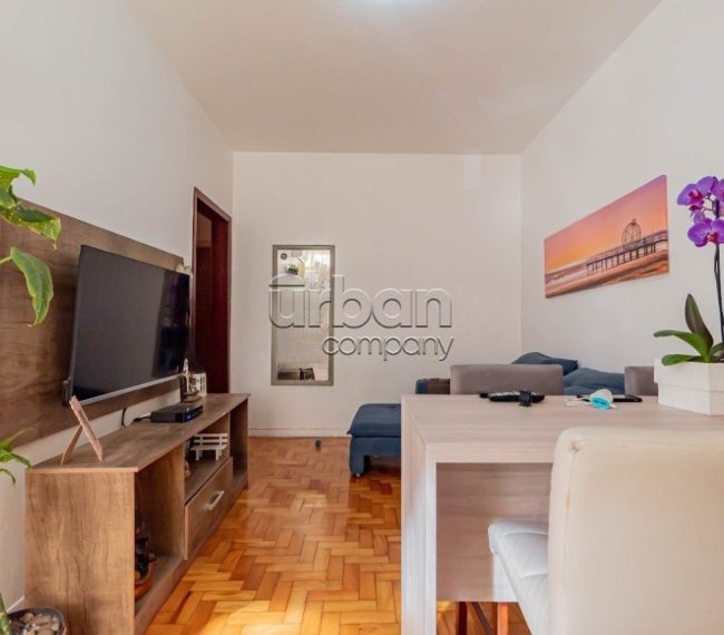 Apartamento com 53m², 2 quartos, 1 vaga, no bairro Passo da Areia em Porto Alegre