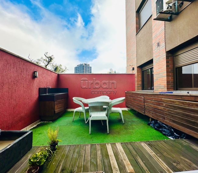 Apartamento Garden com 77m², 1 quarto, 2 vagas, no bairro Independência em Porto Alegre