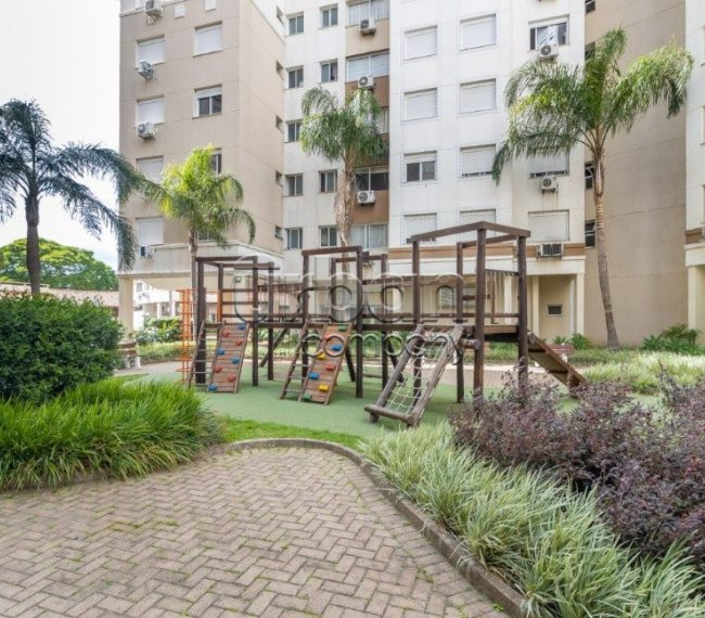 Apartamento com 65m², 2 quartos, 1 suíte, 1 vaga, no bairro Vila Ipiranga em Porto Alegre