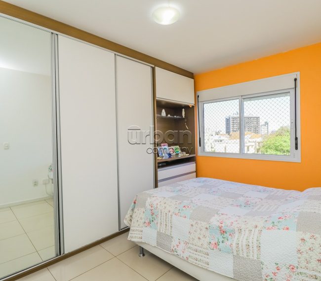 Apartamento com 74m², 2 quartos, 1 vaga, no bairro Santana em Porto Alegre