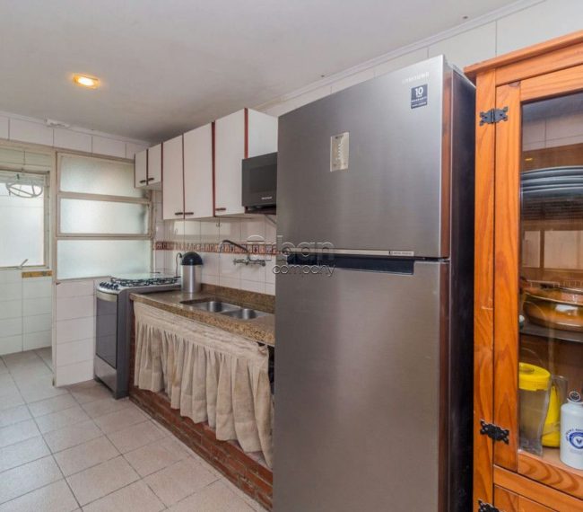 Apartamento com 78m², 2 quartos, 1 vaga, no bairro SANTA CECÍLIA em Porto Alegre