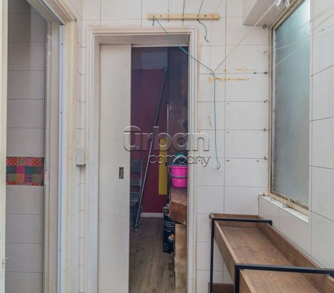 Apartamento com 78m², 2 quartos, 1 vaga, no bairro SANTA CECÍLIA em Porto Alegre