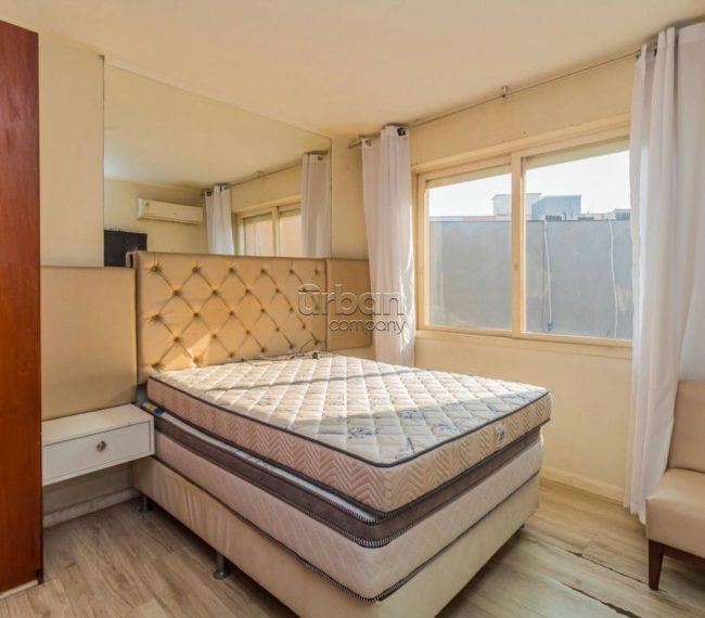 Apartamento com 78m², 2 quartos, 1 vaga, no bairro SANTA CECÍLIA em Porto Alegre