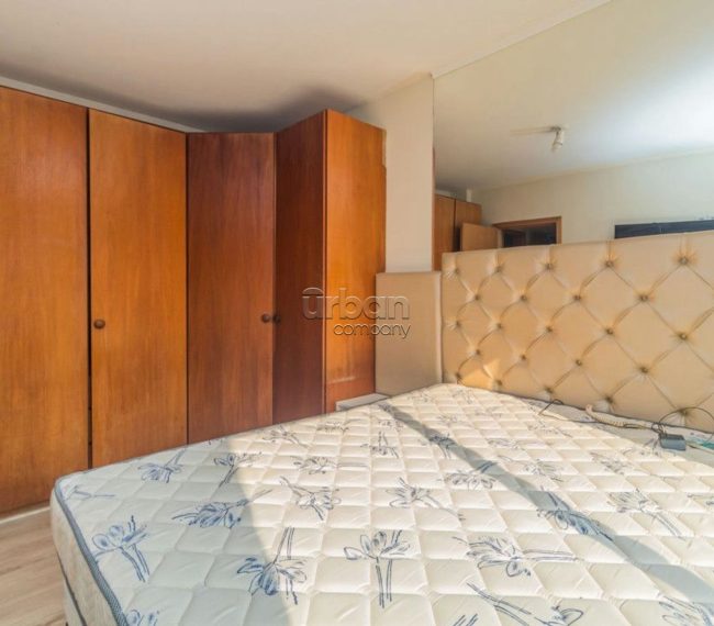 Apartamento com 78m², 2 quartos, 1 vaga, no bairro SANTA CECÍLIA em Porto Alegre