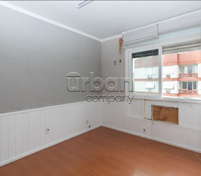 Apartamento com 120m², 3 quartos, 1 suíte, 1 vaga, no bairro Moinhos de Vento em Porto Alegre