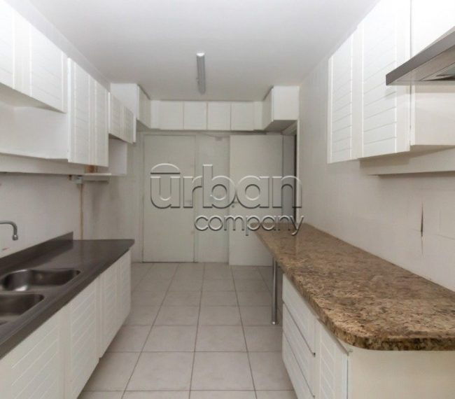 Apartamento com 120m², 3 quartos, 1 suíte, 1 vaga, no bairro Moinhos de Vento em Porto Alegre