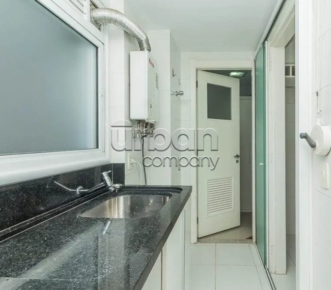 Apartamento com 108m², 3 quartos, 1 suíte, 2 vagas, no bairro Jardim Europa em Porto Alegre