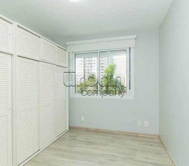 Apartamento com 108m², 3 quartos, 1 suíte, 2 vagas, no bairro Jardim Europa em Porto Alegre