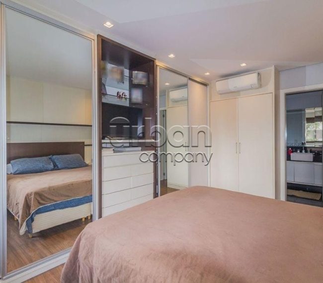 Apartamento com 144m², 4 quartos, 4 suítes, 3 vagas, no bairro rio branco em Porto Alegre