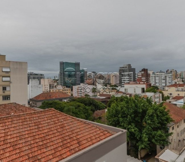 Cobertura com 235m², 3 quartos, 2 suítes, 2 vagas, no bairro Auxiliadora em Porto Alegre