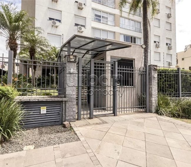 Apartamento com 89m², 3 quartos, 1 suíte, 2 vagas, no bairro Santana em Porto Alegre