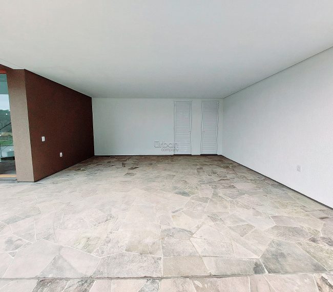 Casa em Condomínio com 256m², 3 quartos, 3 suítes, 2 vagas, no bairro Hipica em Porto Alegre