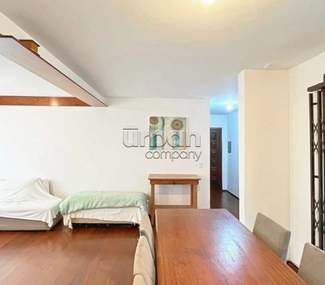 Apartamento com 110m², 3 quartos, 1 suíte, 1 vaga, no bairro Mont Serrat em Porto Alegre