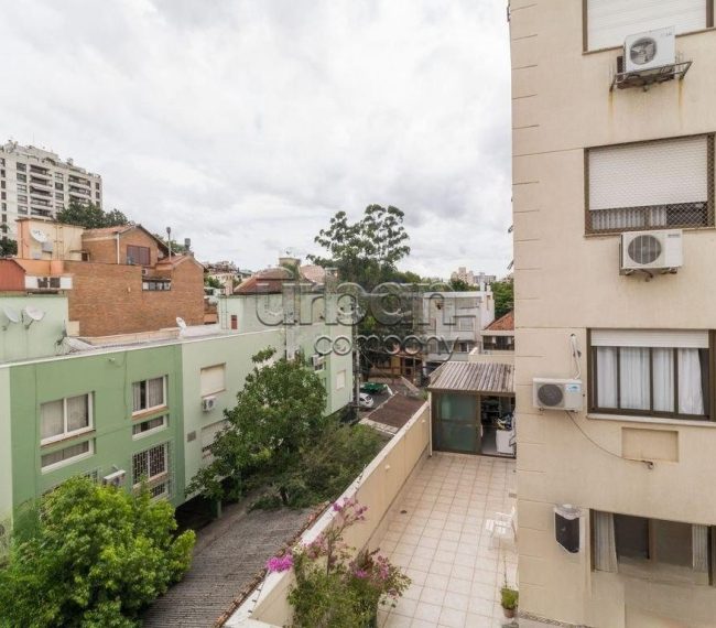 Apartamento com 70m², 2 quartos, 2 vagas, no bairro Auxiliadora em Porto Alegre