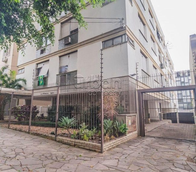 Apartamento com 70m², 2 quartos, 2 vagas, no bairro Auxiliadora em Porto Alegre