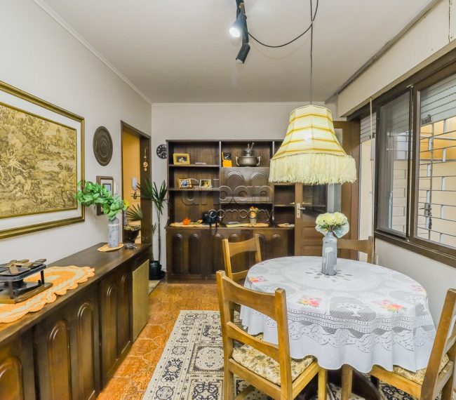 Apartamento Garden com 83m², 3 quartos, 1 vaga, no bairro Jardim Lindoia em Porto Alegre