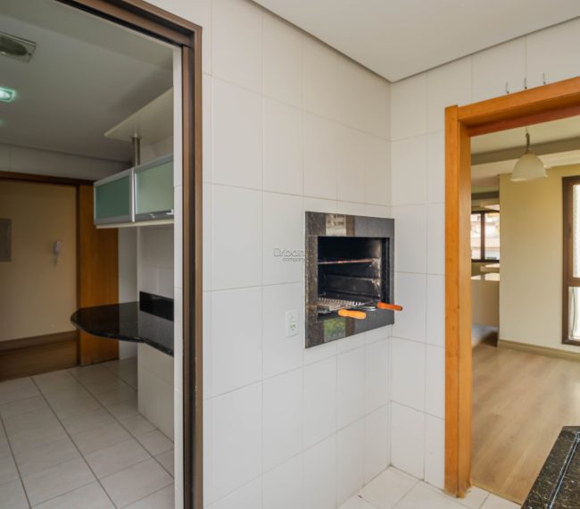 Apartamento com 116m², 3 quartos, 1 suíte, 2 vagas, no bairro Auxiliadora em Porto Alegre