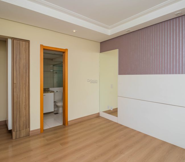 Apartamento com 116m², 3 quartos, 1 suíte, 2 vagas, no bairro Auxiliadora em Porto Alegre