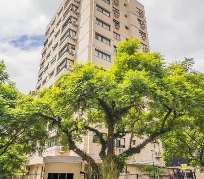 Apartamento com 116m², 3 quartos, 1 suíte, 2 vagas, no bairro Auxiliadora em Porto Alegre