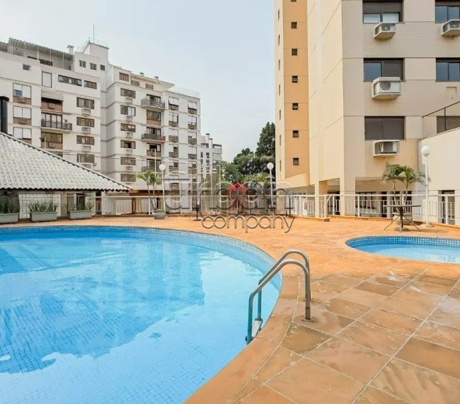 Apartamento com 107m², 3 quartos, 1 suíte, 2 vagas, no bairro Moinhos de Vento em Porto Alegre