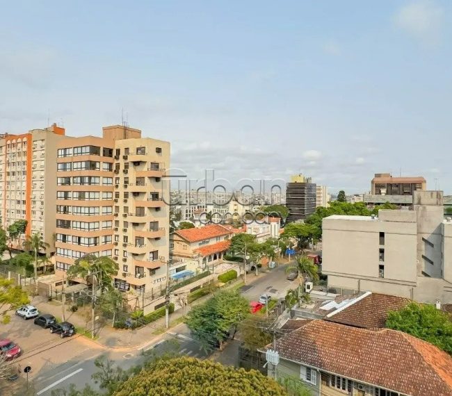 Apartamento com 107m², 3 quartos, 1 suíte, 2 vagas, no bairro Moinhos de Vento em Porto Alegre